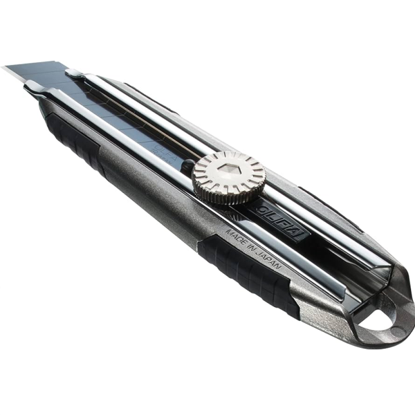 Канцелярский нож с цельной алюминиевой рукояткой MXP-L 18 мм Olfa